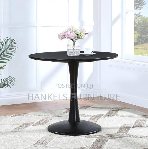 Open Space Layout Dining Table - main view
