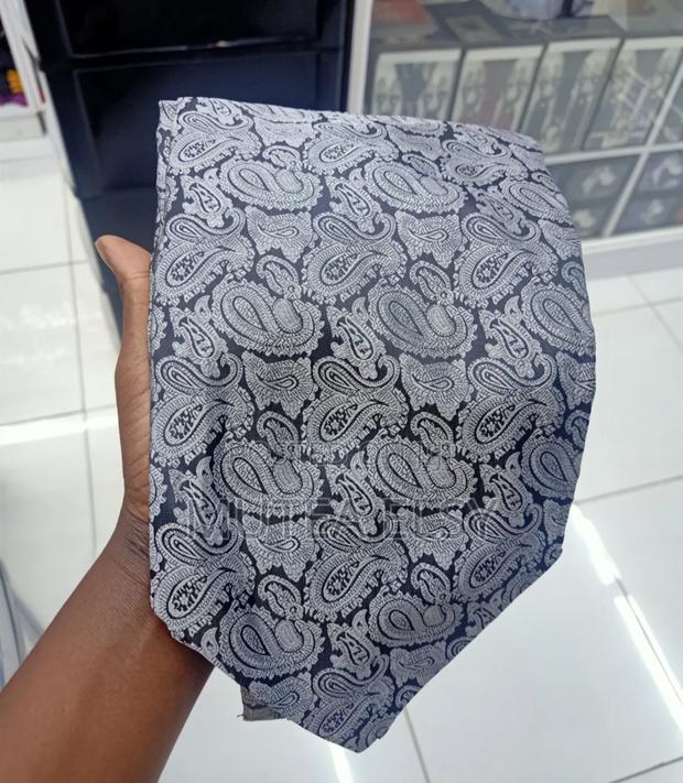 Harsh Grey Black Parsley Ascot Ties - main view