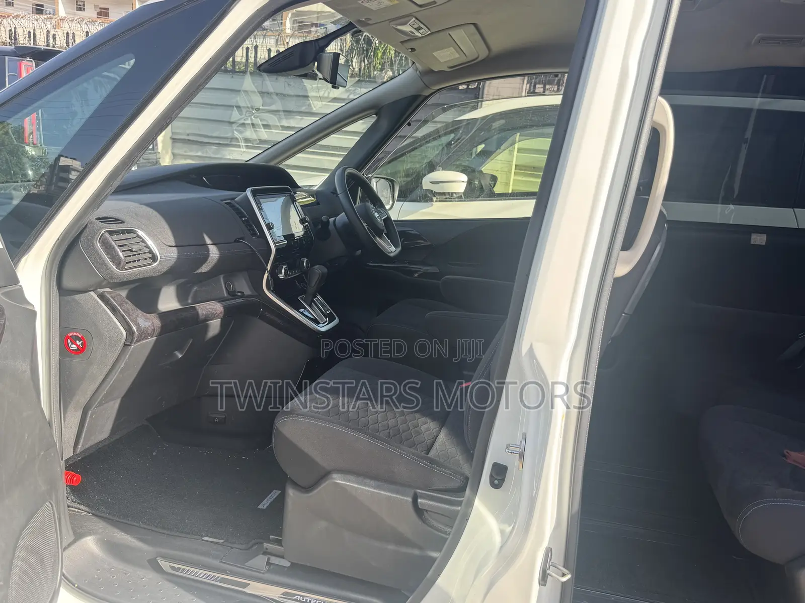Nissan Serena 2020 White