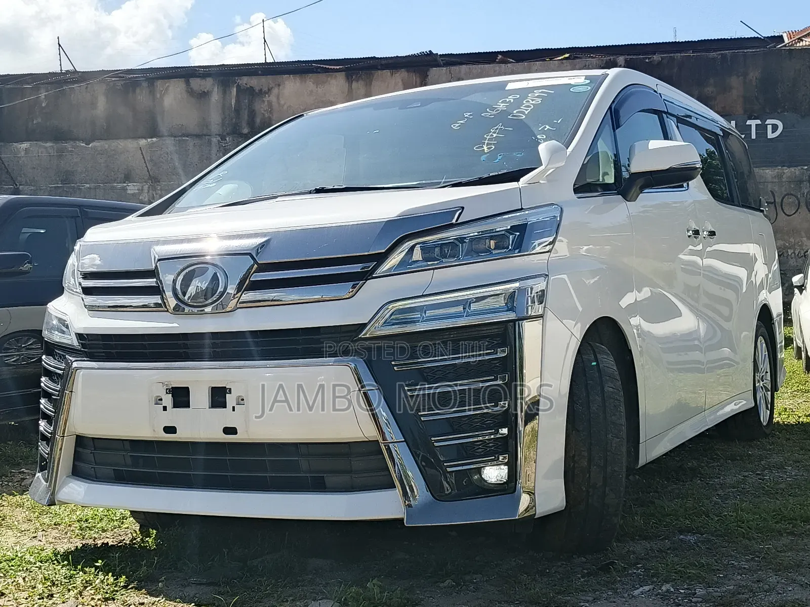 Toyota Vellfire 2019 White