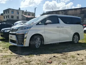 Toyota Vellfire 2019 White