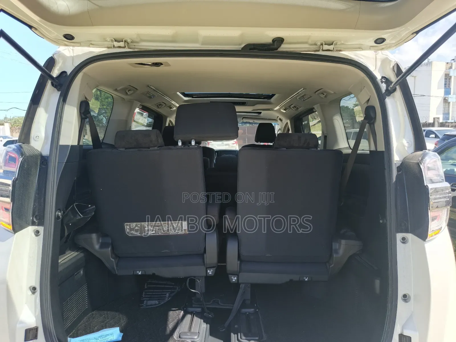 Toyota Vellfire 2019 White