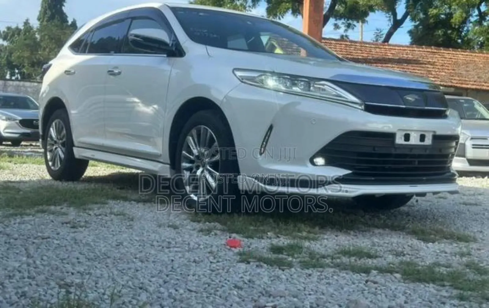 Toyota Harrier 2.0 Turbo 2018 White