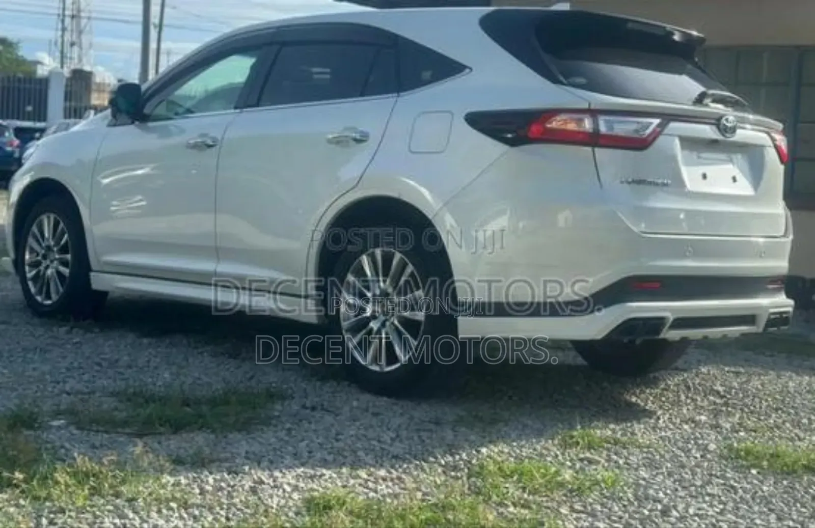 Toyota Harrier 2.0 Turbo 2018 White