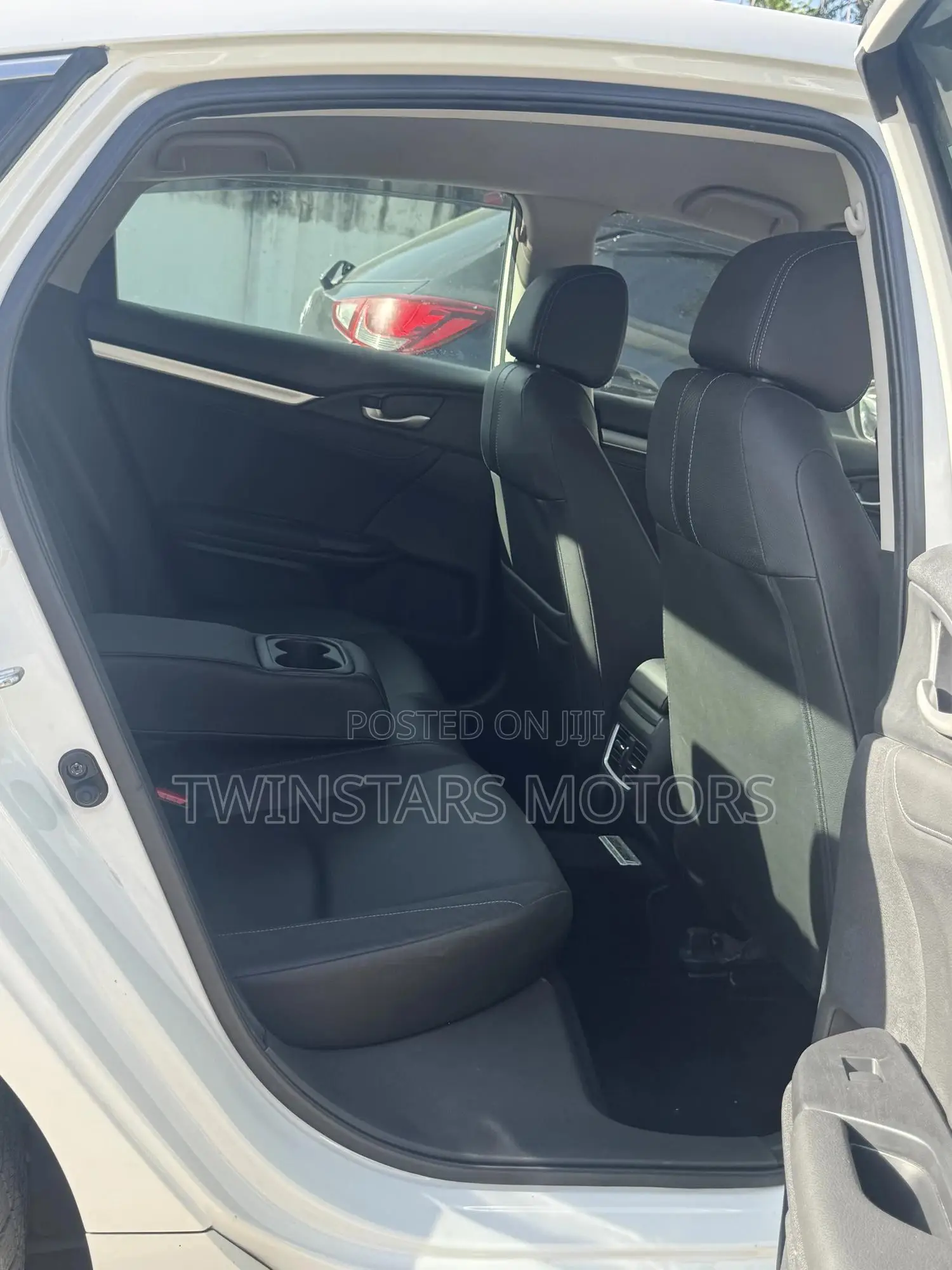 Honda Civic Touring 2021 Off white