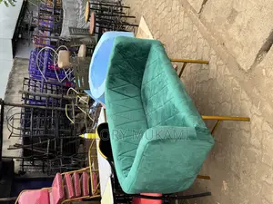 Waiting Bench Manicure Chair