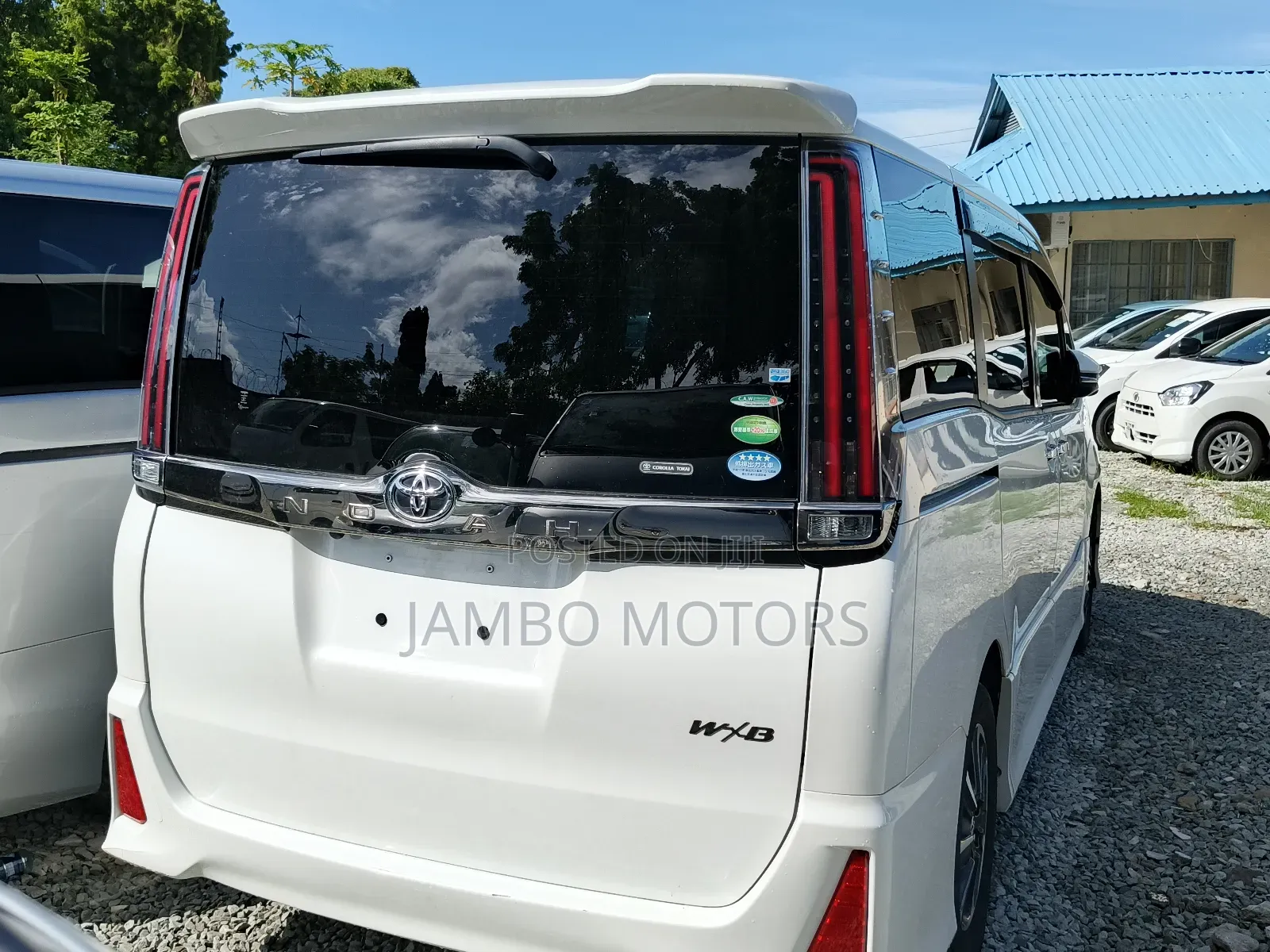 Toyota Noah 2.0 FWD (7 Seater) 2019 White