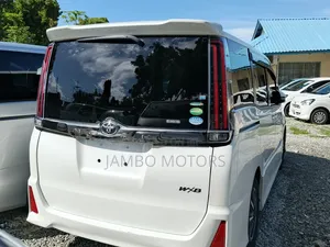 Toyota Noah 2.0 FWD (7 Seater) 2019 White