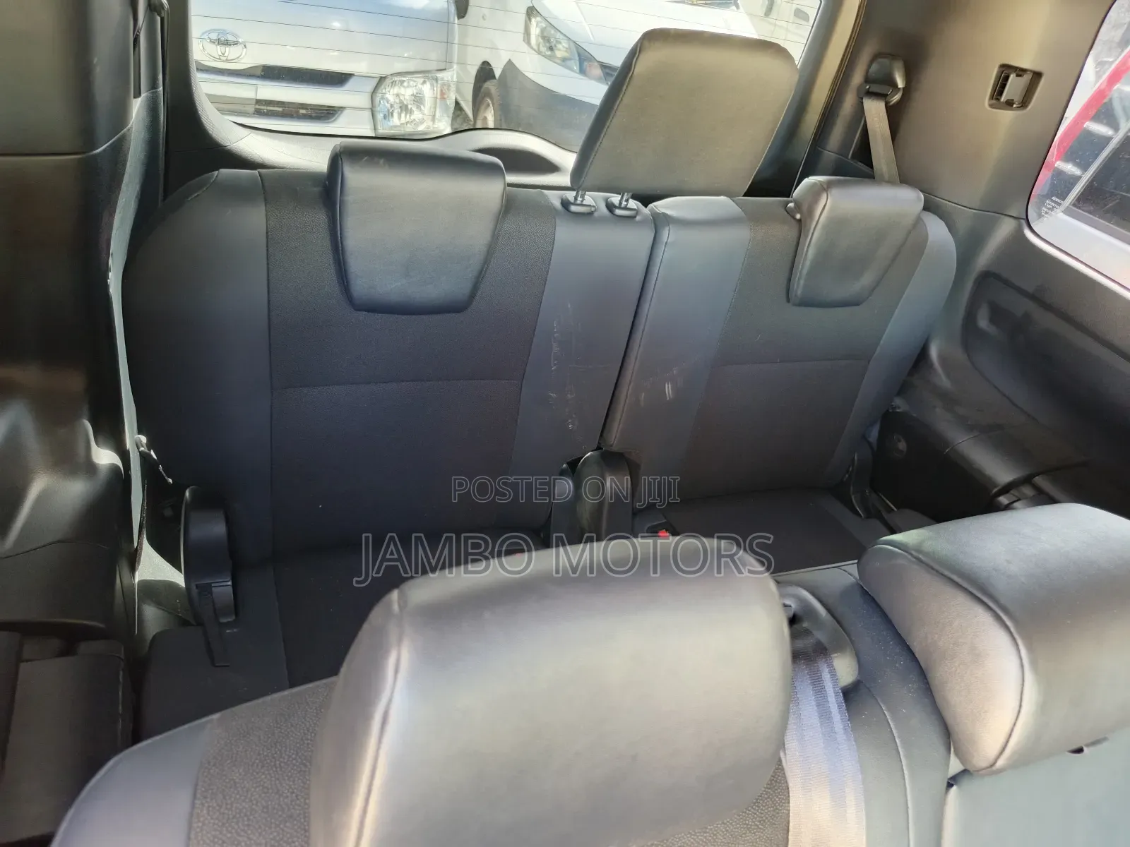 Toyota Noah 2.0 FWD (7 Seater) 2019 White