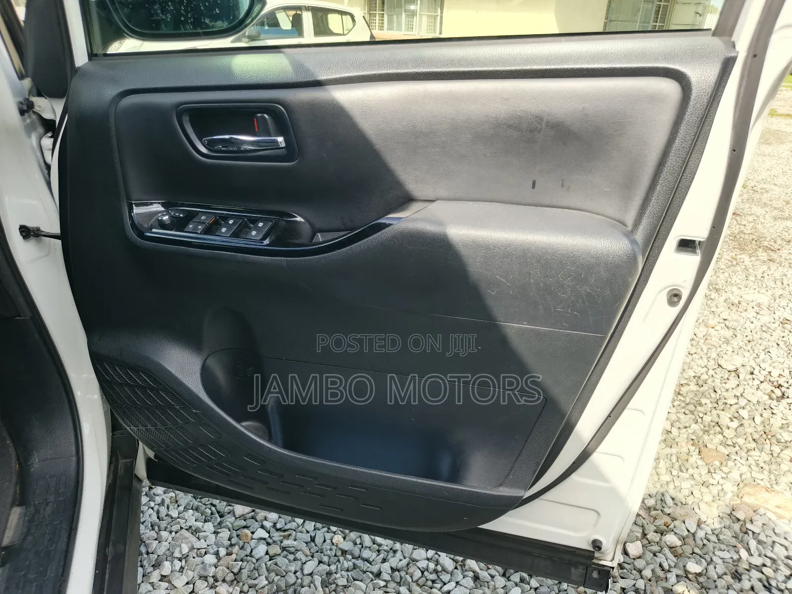 Toyota Noah 2.0 FWD (7 Seater) 2019 White