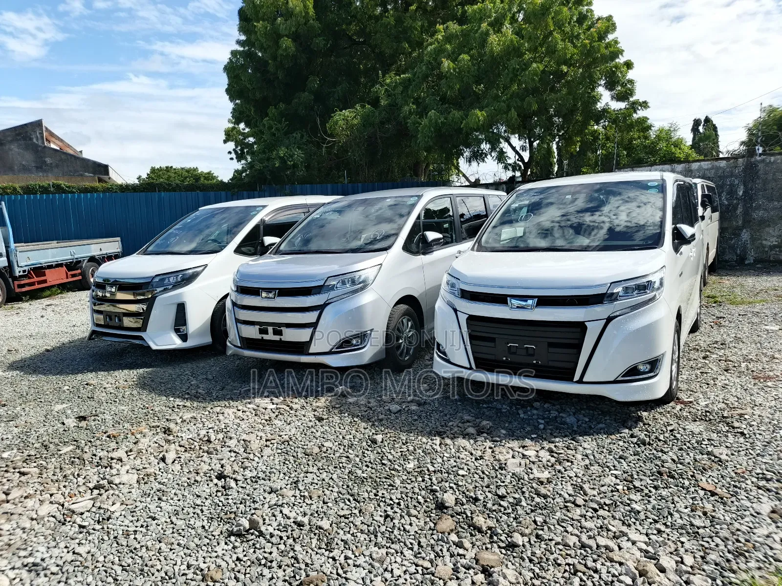 Toyota Noah 2.0 FWD (7 Seater) 2019 White