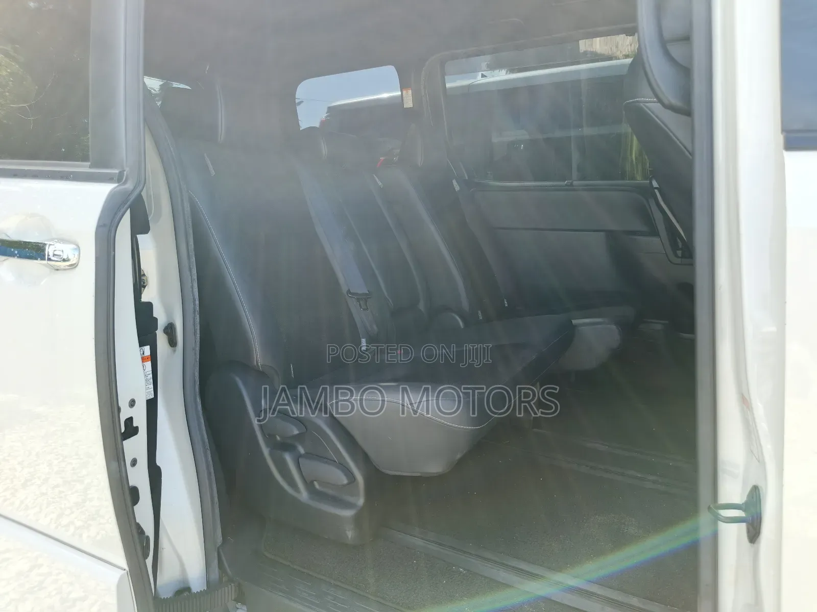 Toyota Noah 2.0 FWD (7 Seater) 2019 White