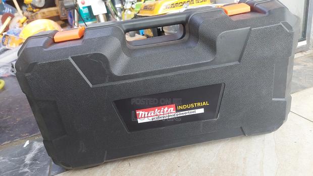 16" Cordless Chainsaw - thumbnail 3