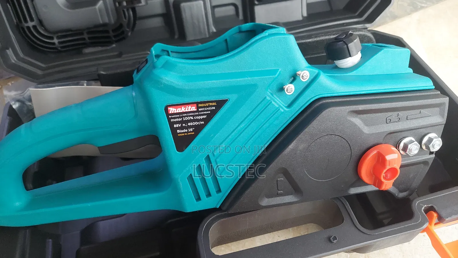 16" Cordless Chainsaw
