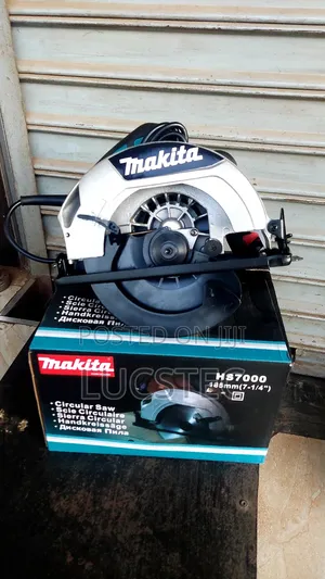 Makita 1400w Circular Saw