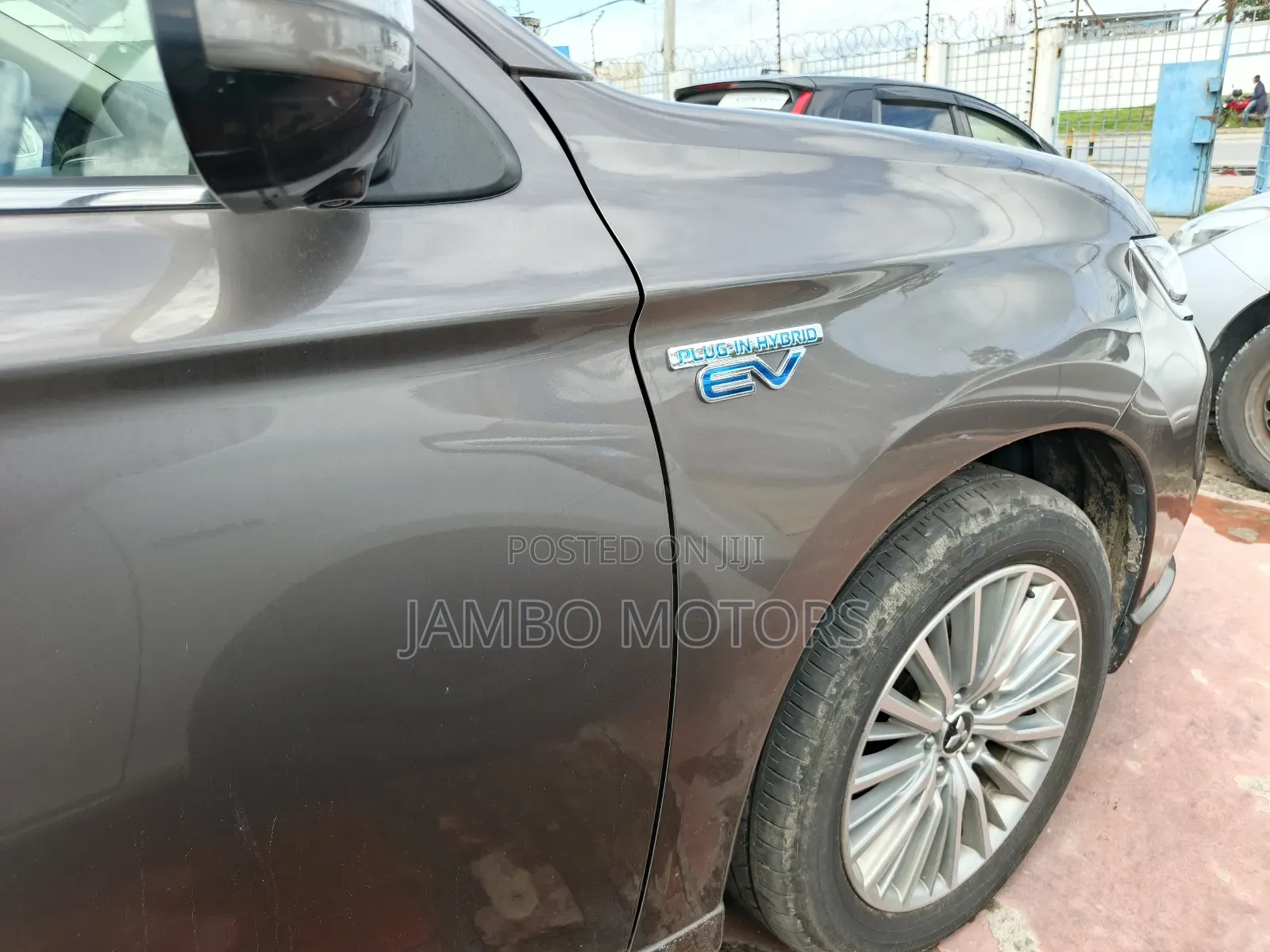 Mitsubishi Outlander 2.0 PHEV AWD 2018 Brown