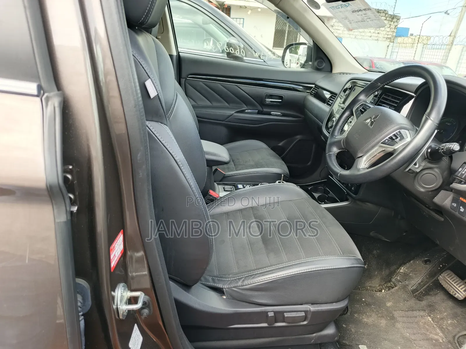 Mitsubishi Outlander 2.0 PHEV AWD 2018 Brown