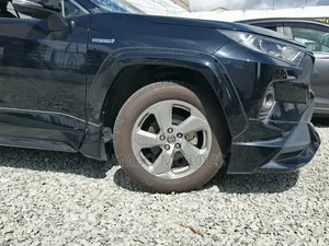 Toyota RAV4 Hybrid 2020 Black