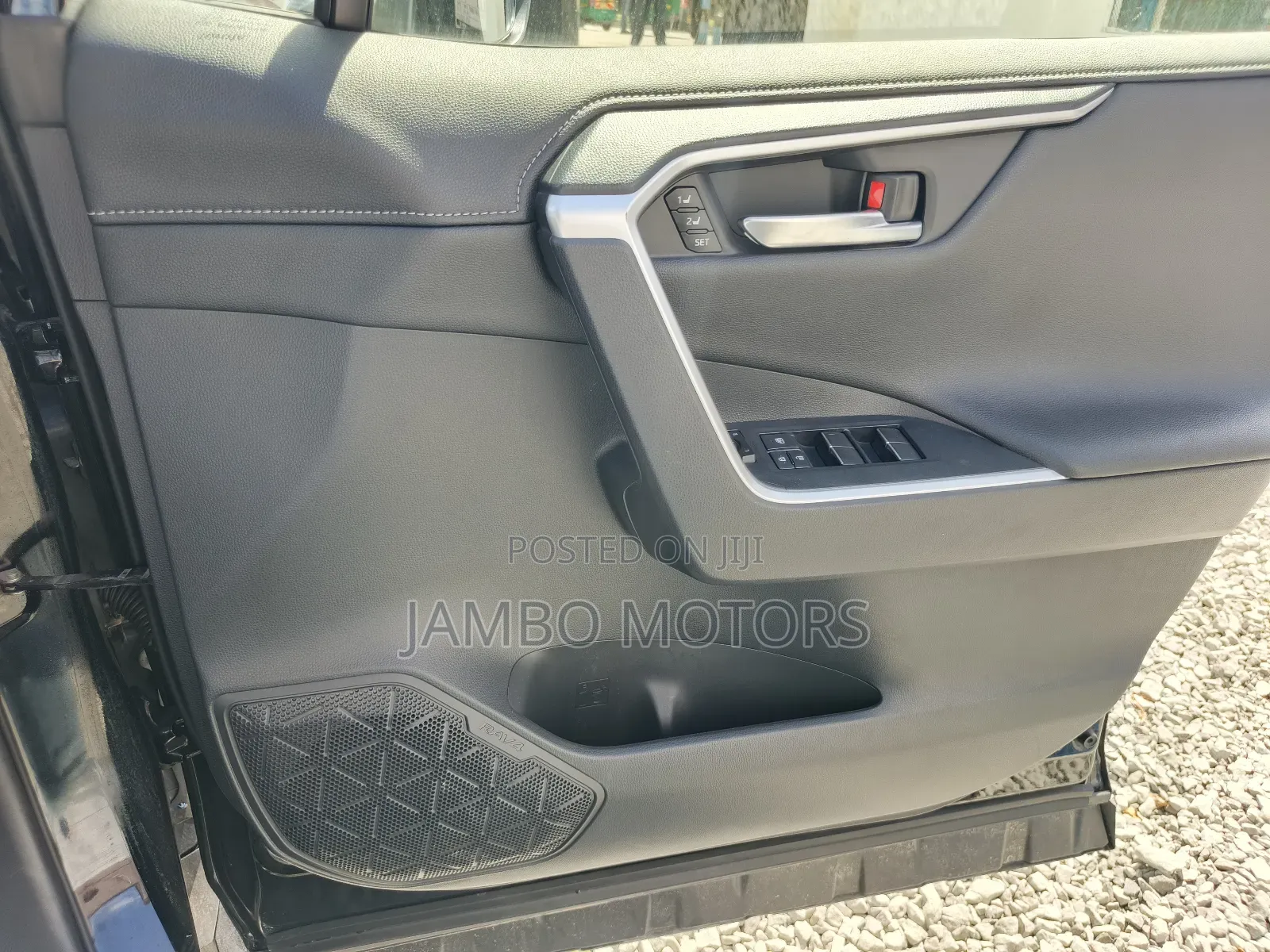 Toyota RAV4 Hybrid 2020 Black