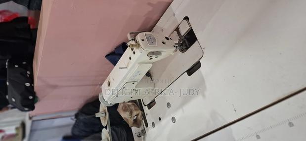 Straight Stitch Sewing Machine - thumbnail 4