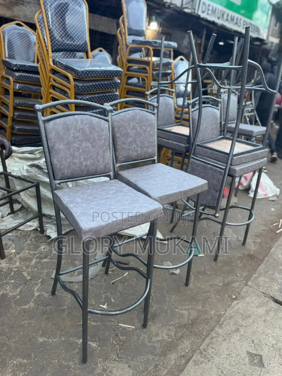 Bar Sinatabu Coated High Chairs