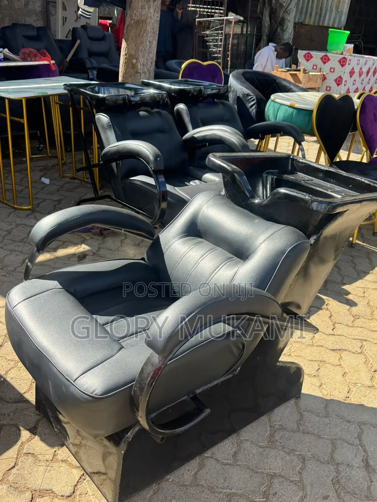 Black Leather Salon Sink Chair