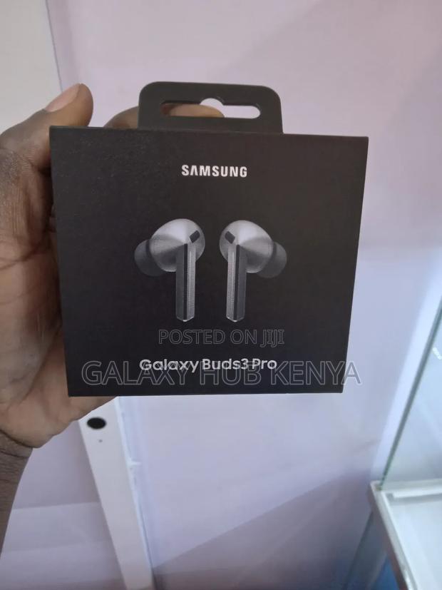 Samsung Galaxy Buds3 Pro - main view