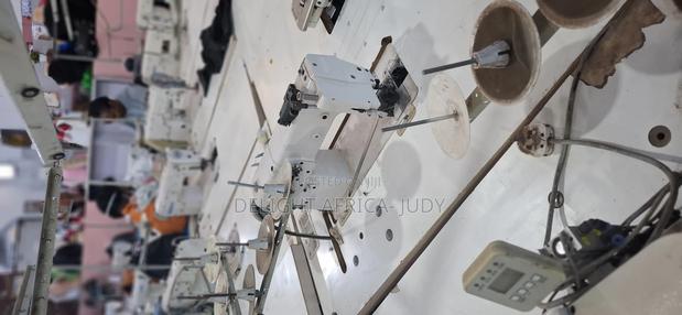 Flat Lock Flatlock Sewing Machine - thumbnail 2