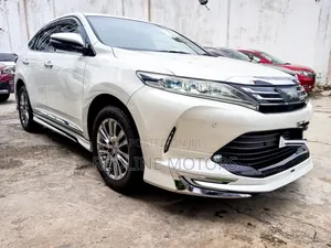 Toyota Harrier 2018 White