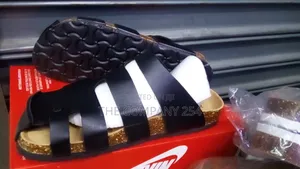 Quality Leather Unisex Casual Cock Sandals Shoe Available