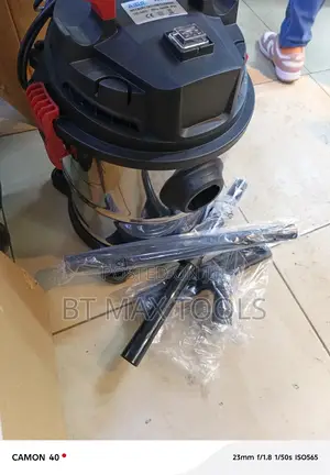 Commercial Vacuum Cleaner