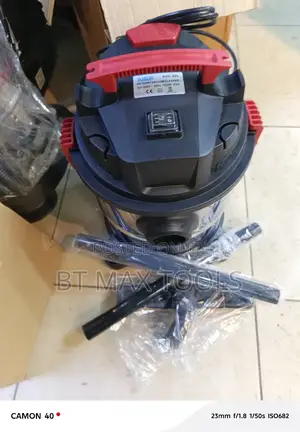 Commercial Vacuum Cleaner