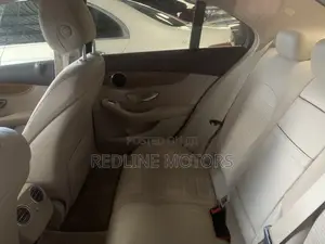 Mercedes-Benz C200 2015 Red