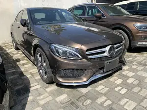 Mercedes-Benz C180 2018 Gold
