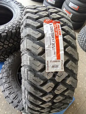 285/70r17 Maxxis Razr Mt772