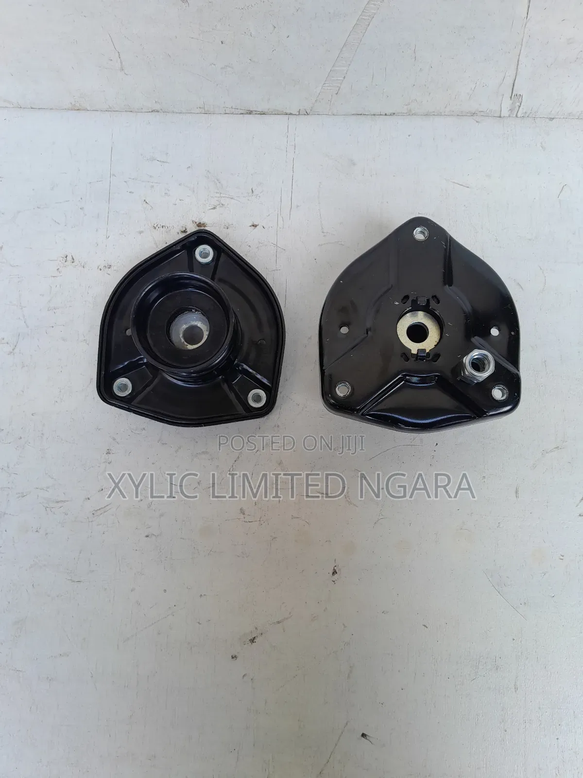 Mercedes W204 Front Shock Mountings