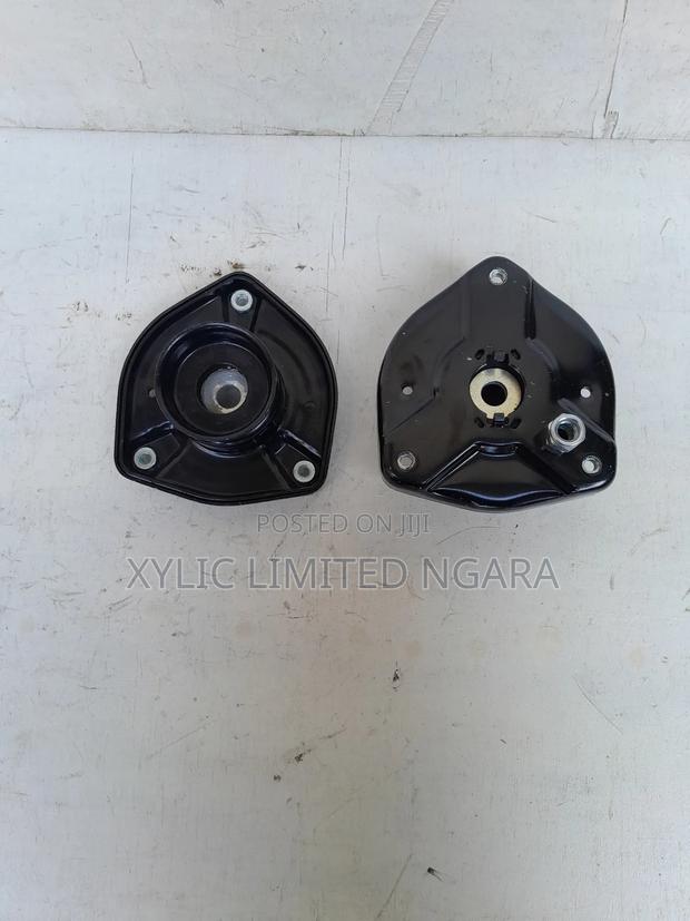 Mercedes W204 Front Shock Mountings