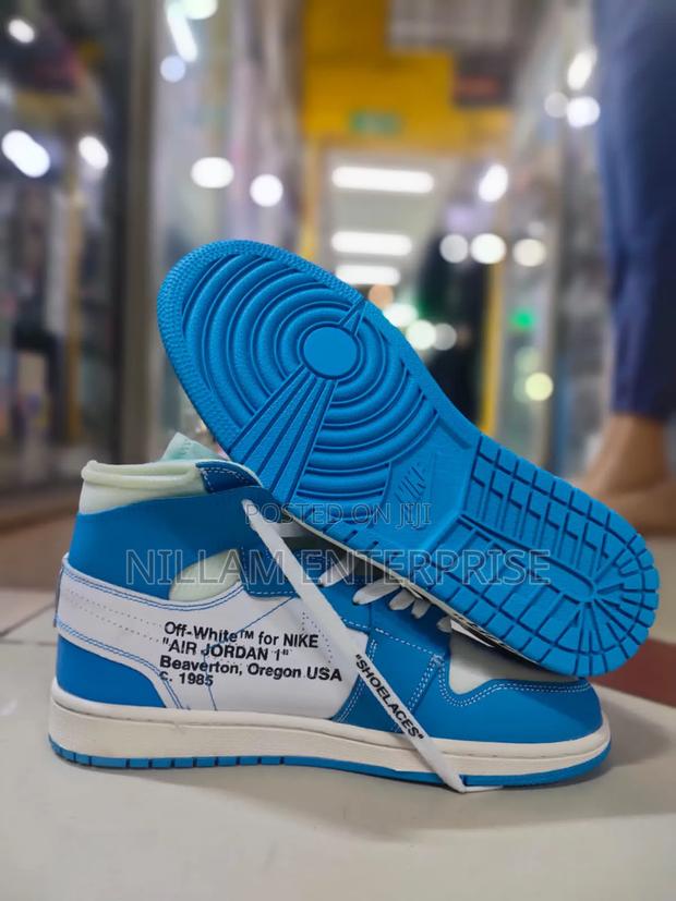 Air Jordan 1 - thumbnail 2