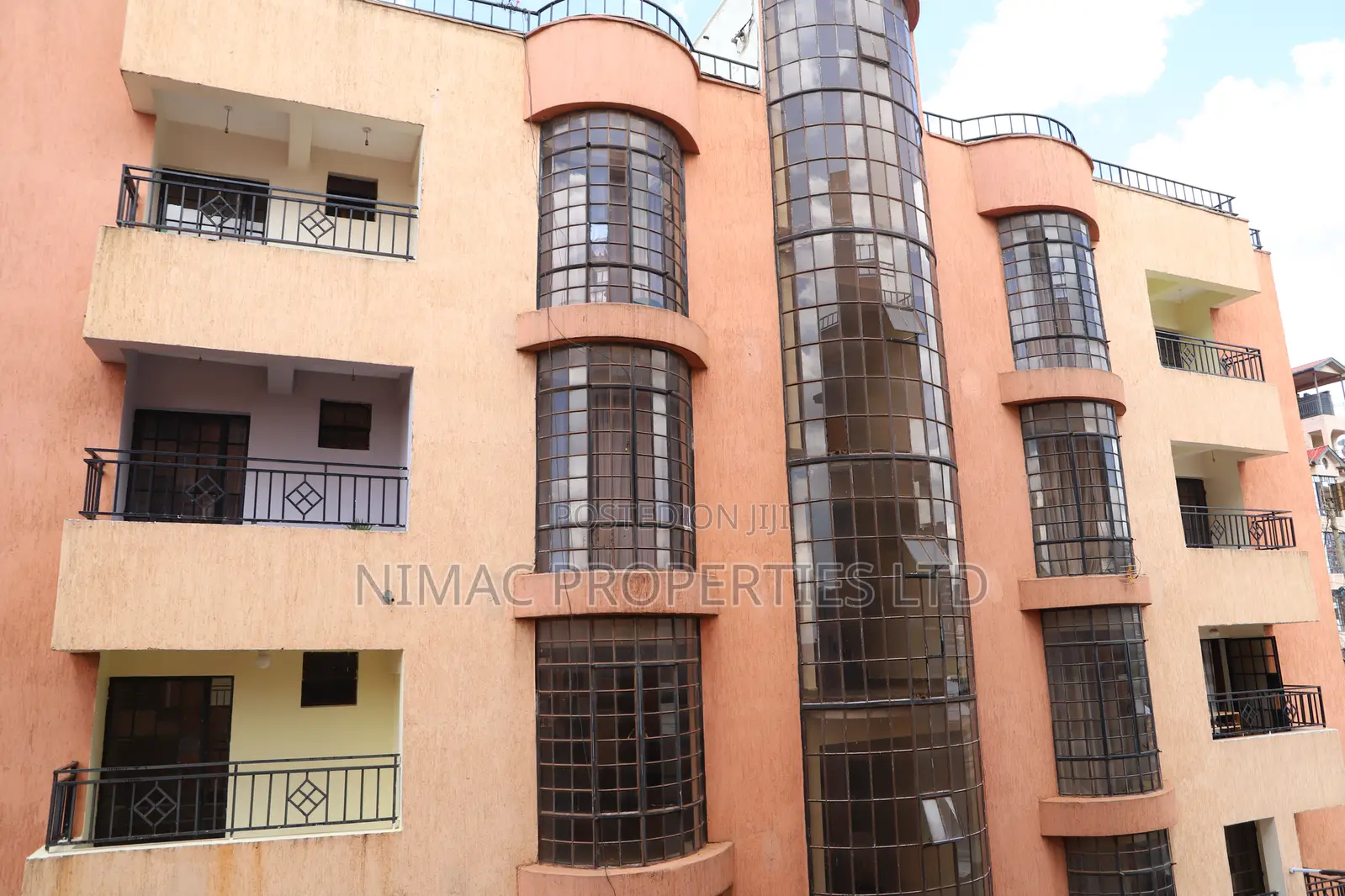 3bdrm Apartment in Ruaka for sale