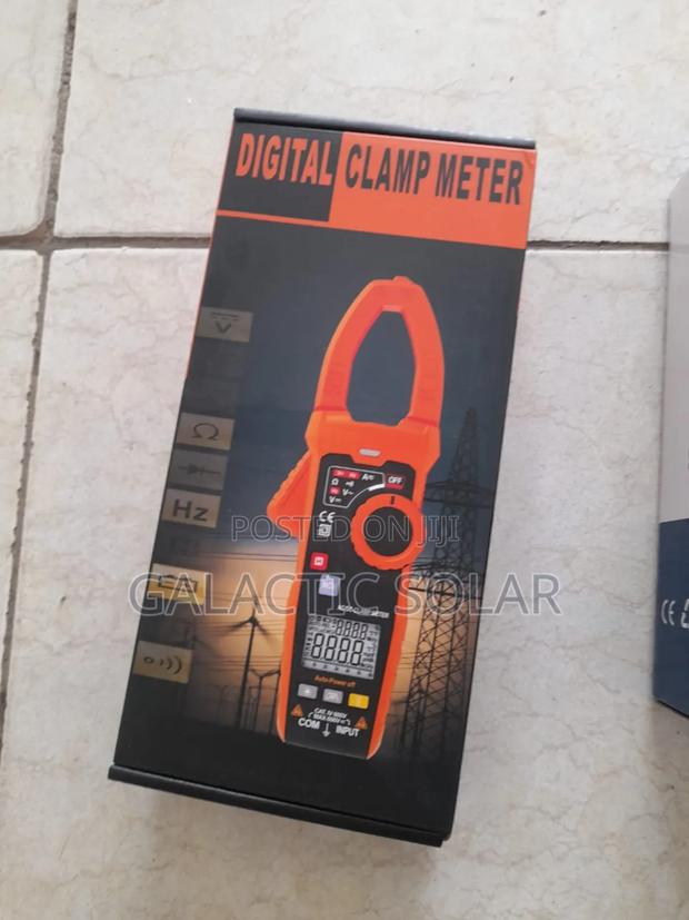 Digital Clamp Meter - main view