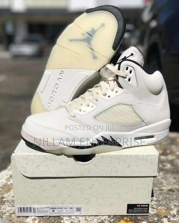 Jordan 5 Retro - main view