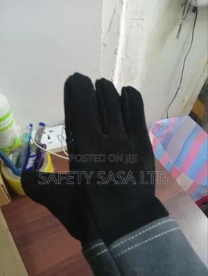 Black Leather Gloves