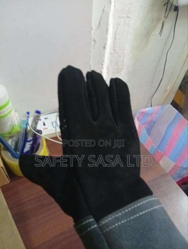 Black Leather Gloves - main view
