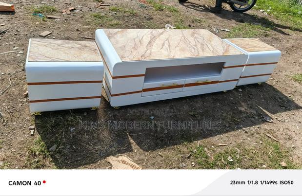 Golden Grind Coffee Table+2 Stools - main view