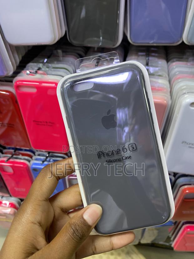 Realcase Liquid Silicone Slim Back Case for Apple iPhone 6s - thumbnail 3