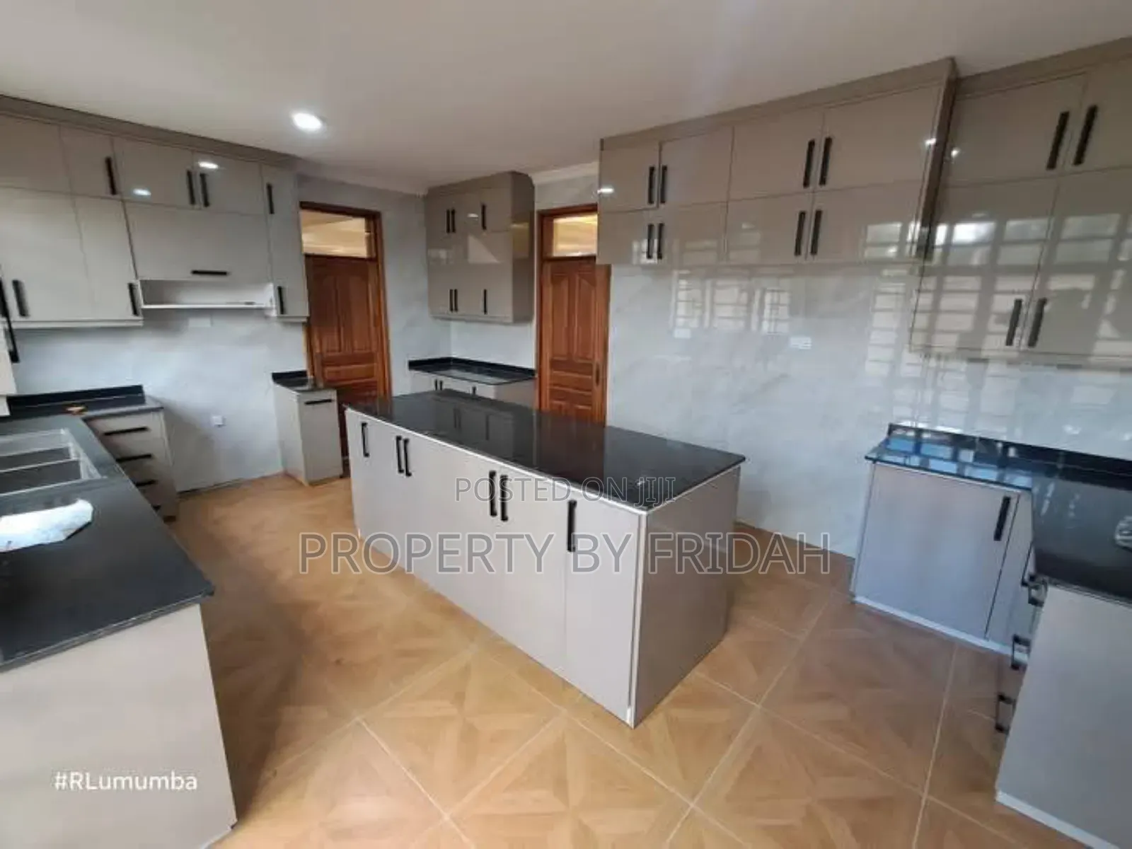 5bdrm Maisonette in Kitengela for rent