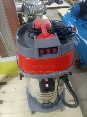 Tlac 100l Vacuum Cleaner (Wet And Dry)