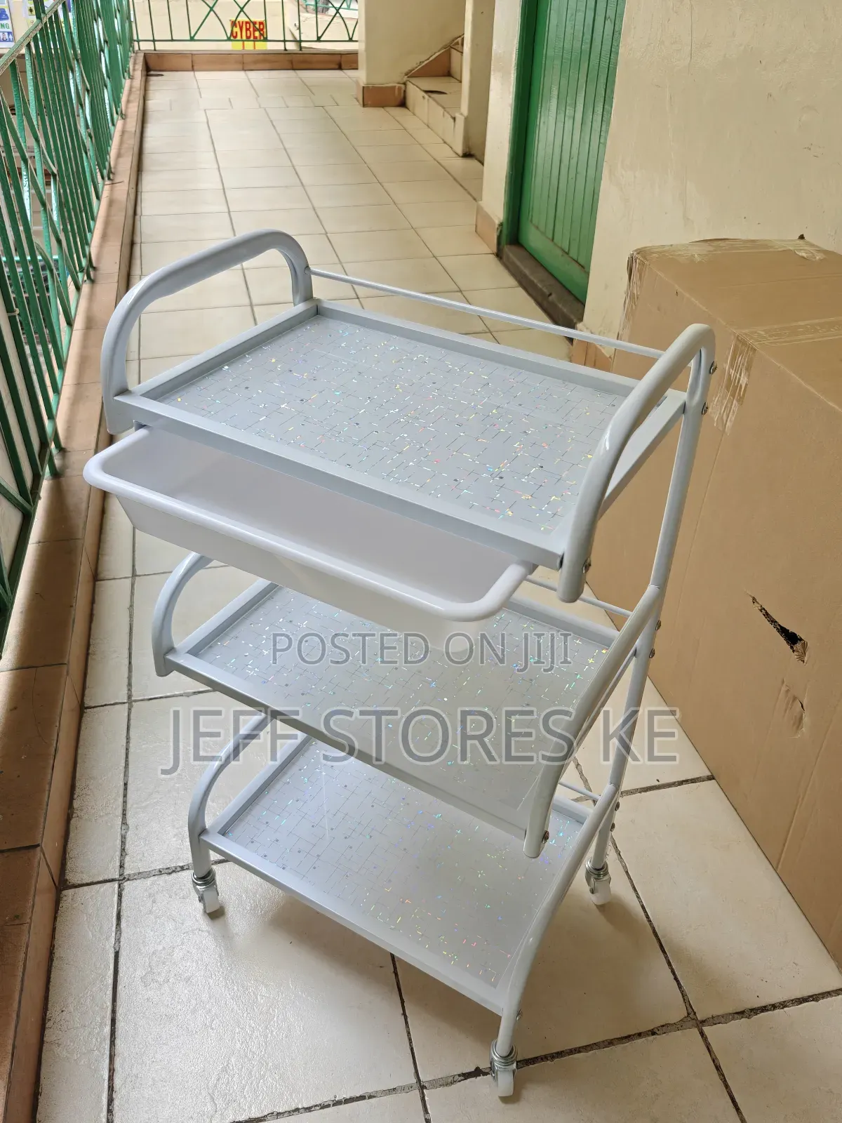 White Beauty Trolley