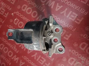 Engine Mount Nissan Dayz