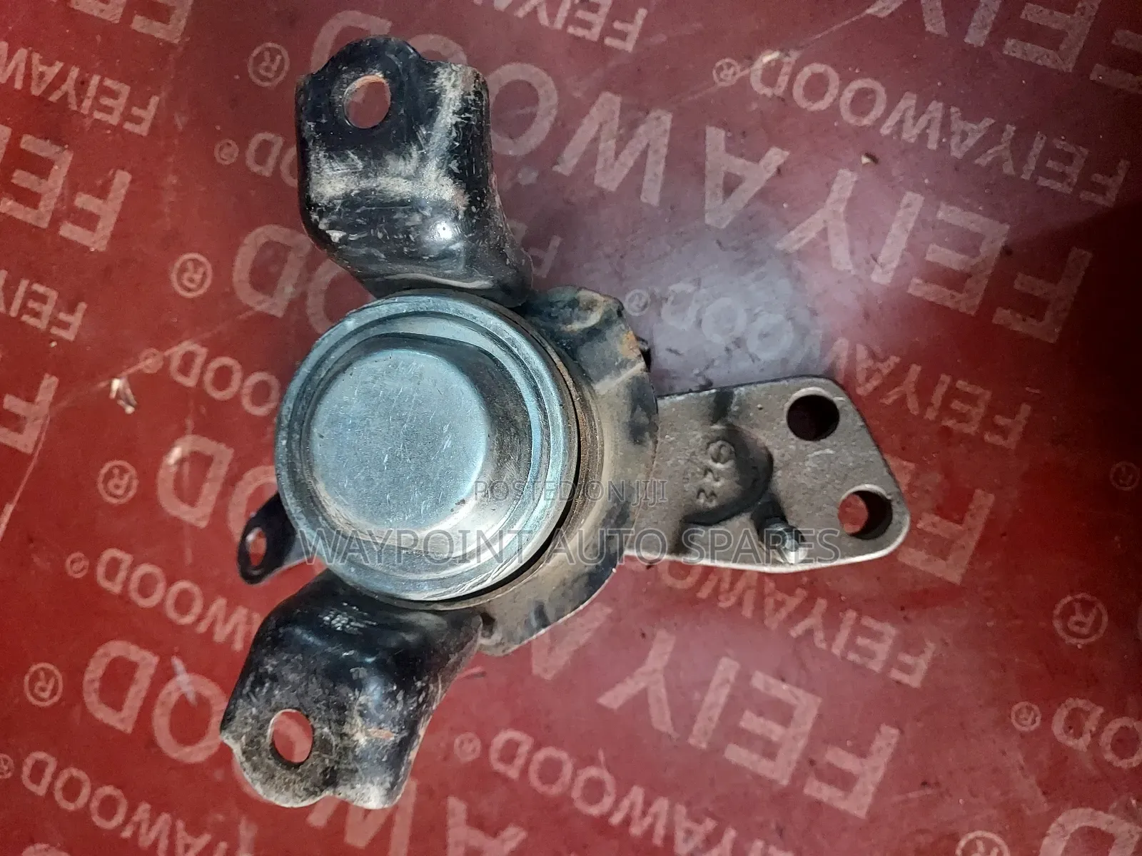 Engine Mount Nze/Fielder